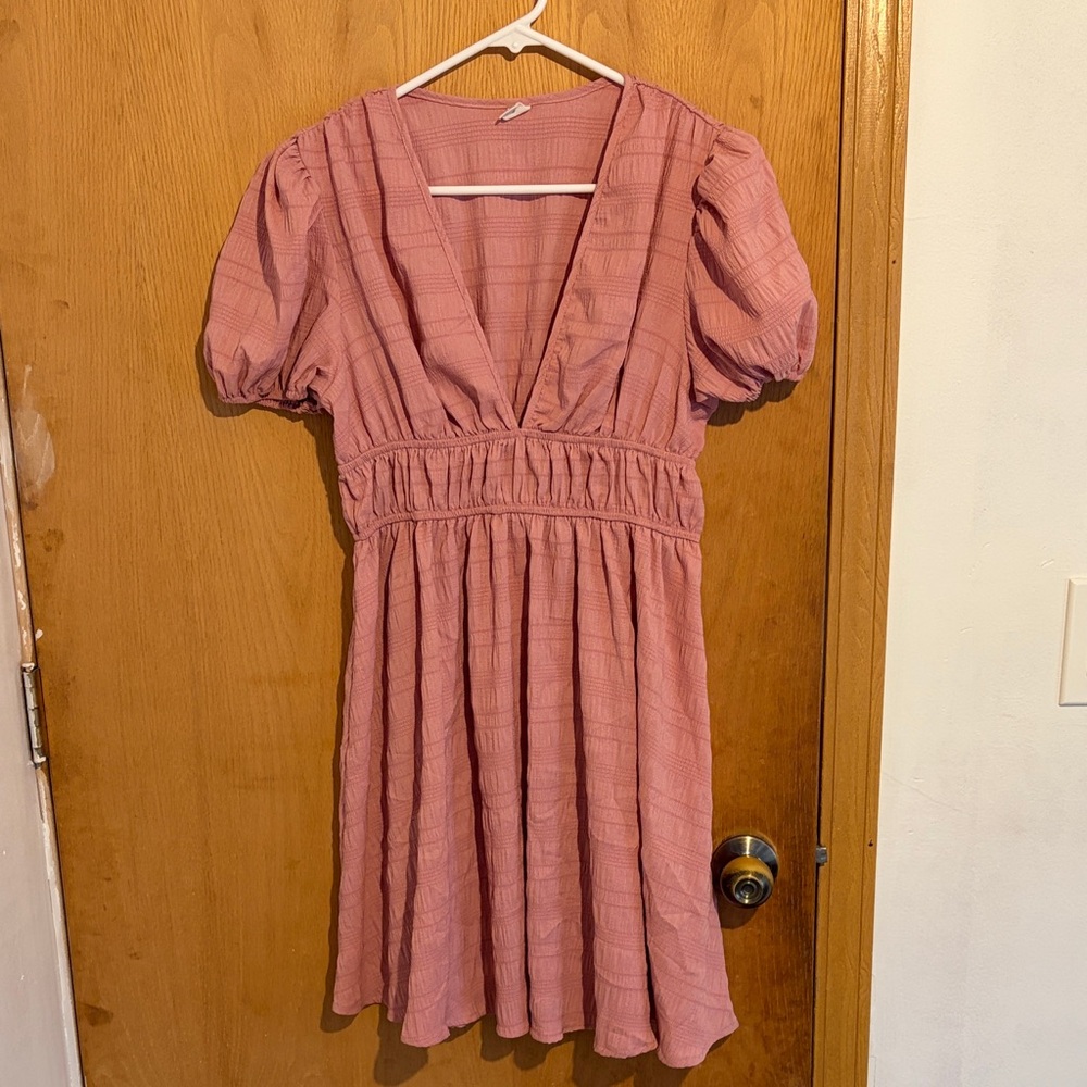 Elegant Pink V-Neck Dress